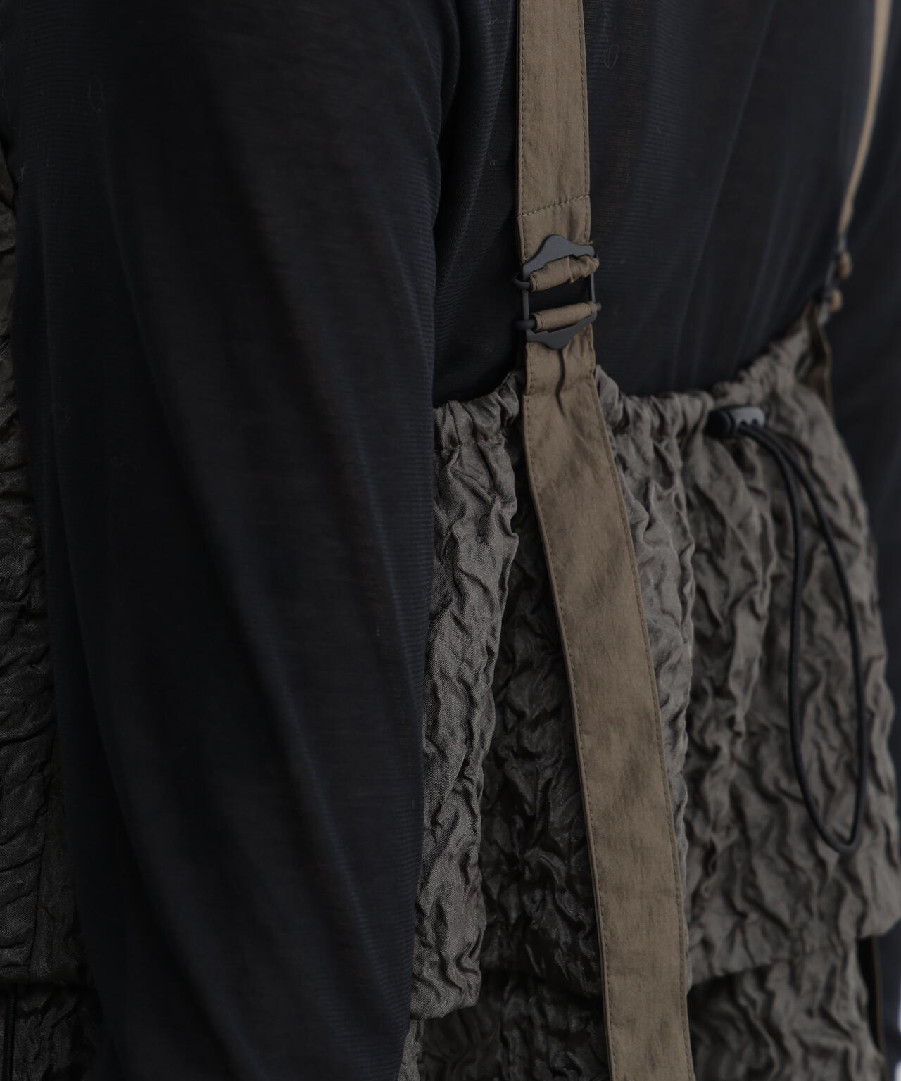 ＜UNiPH＞ブライトフローティングジャガードブラウス