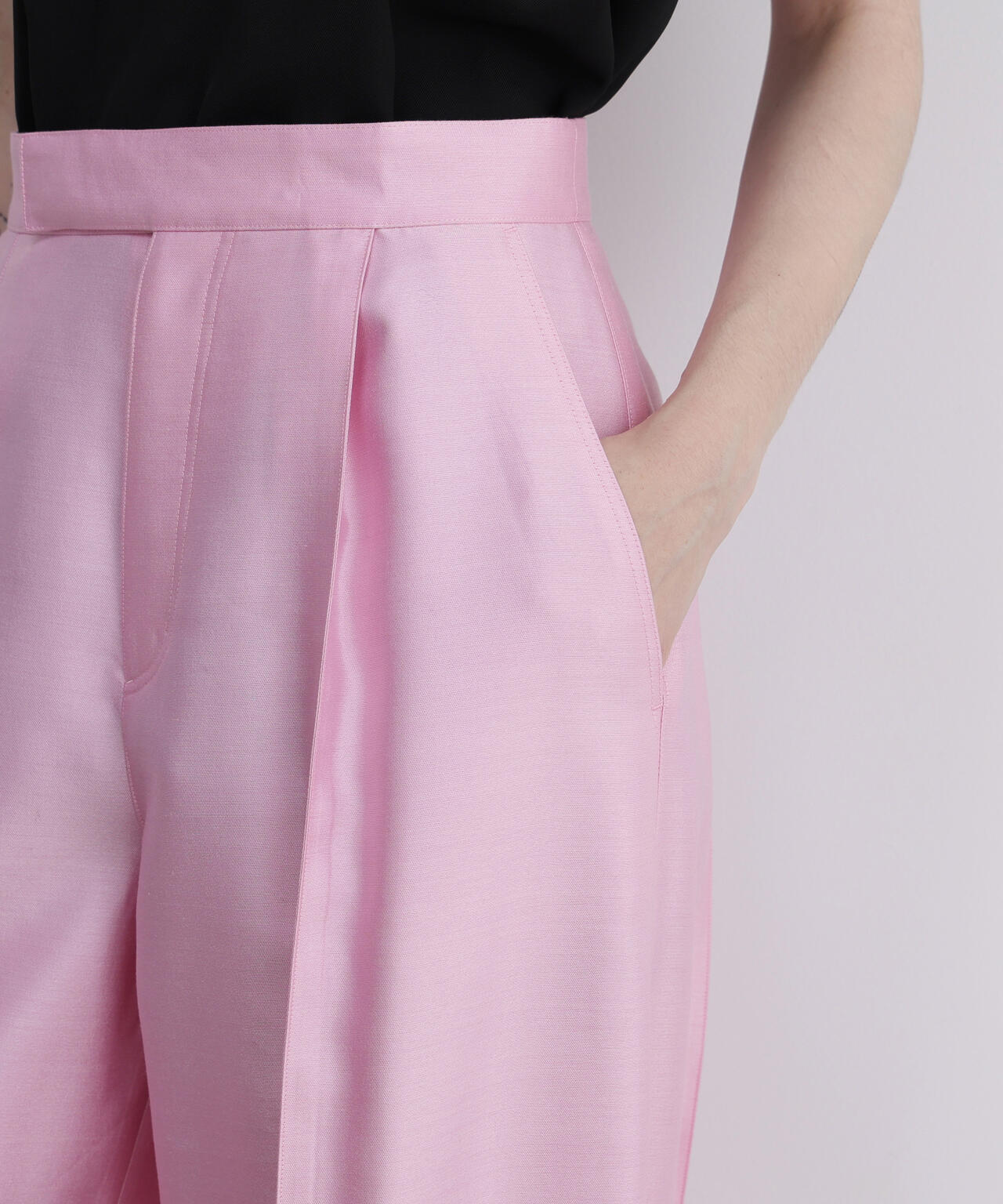 UNiPH＞シルクウールツイルパンツ | ADORE（アドーア） ｜【公式】通販