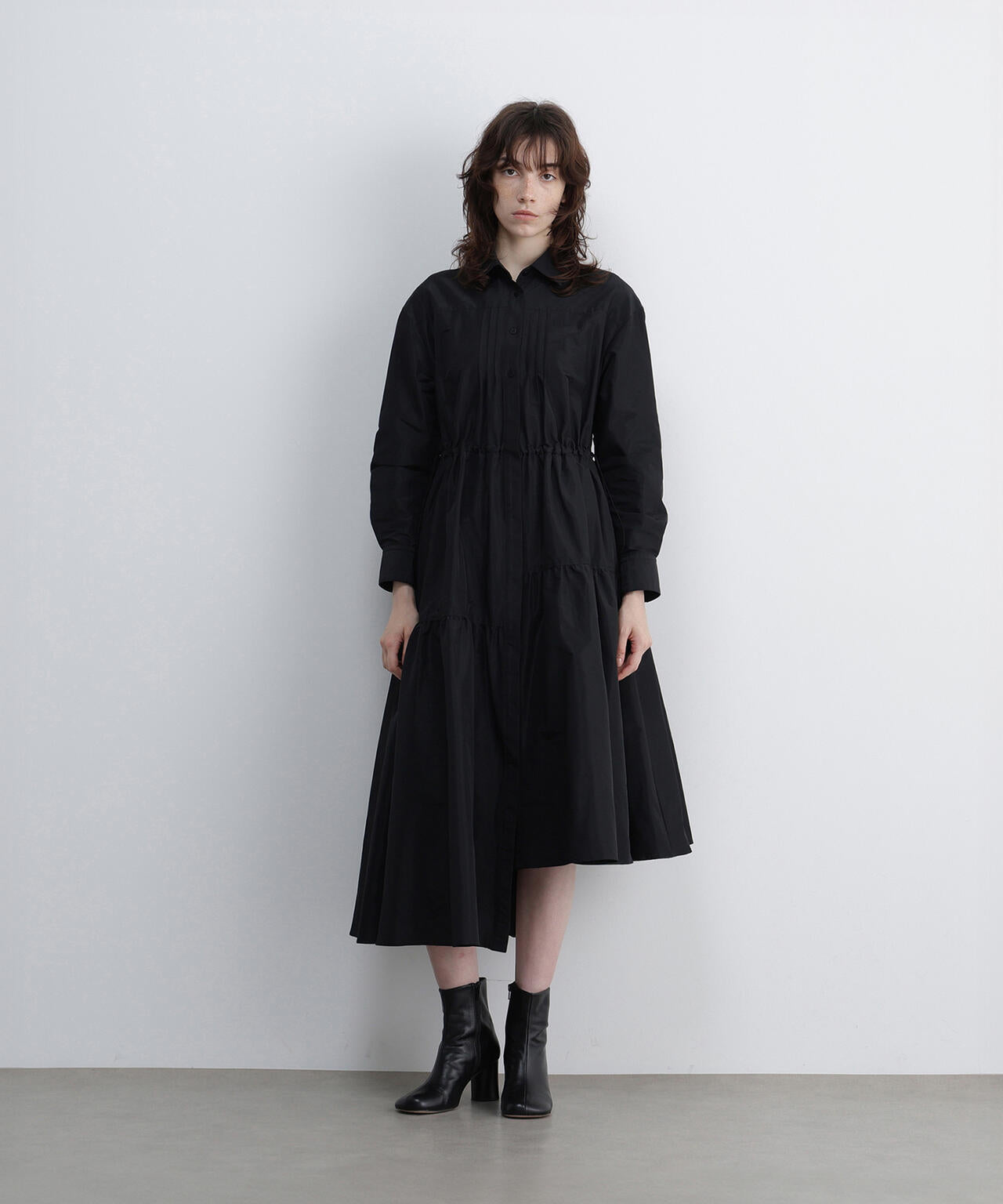 ＜UNiPH＞スパークルタフタワンピース