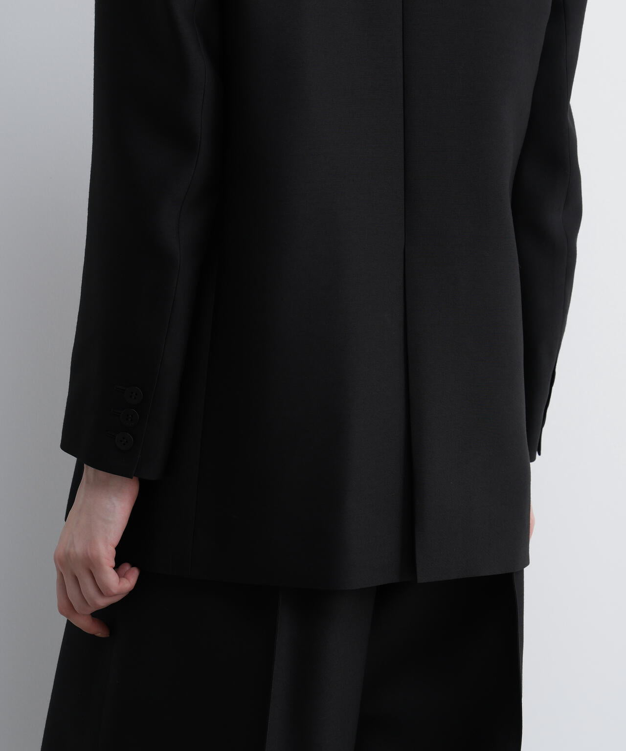 UNiPH＞シルクウールツイルジャケット | ADORE（アドーア） ｜【公式