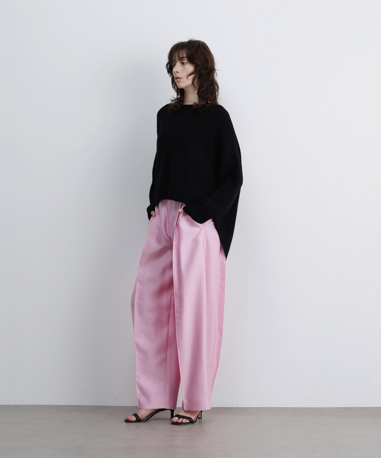 【美品】ADORE アドーア ケープレイヤードニット ブラック 38 24ss レイヤードニット | ADORE（アドーア） ｜【公式】通販mix.tokyo