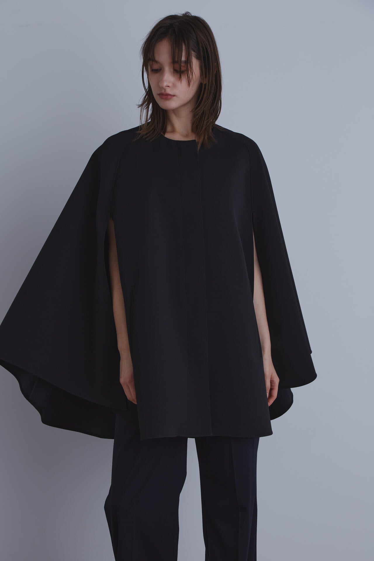 大人気✨LE PHIL マトラッセトリプルクロスケープジャケット ポンチョ マトラッセトリプルクロスケープジャケット（ノーカラー