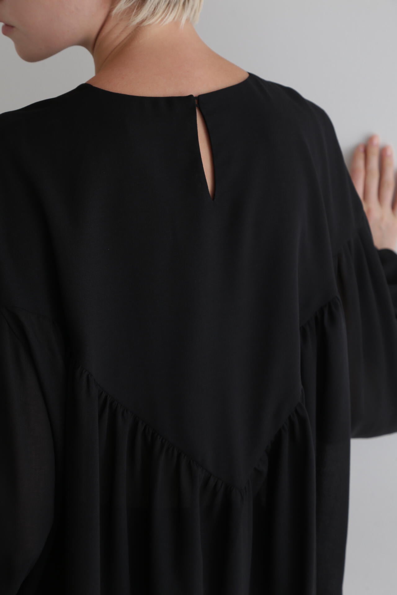 ドライウールギャザーブラウス | LE PHIL（ル フィル） ｜【公式】通販