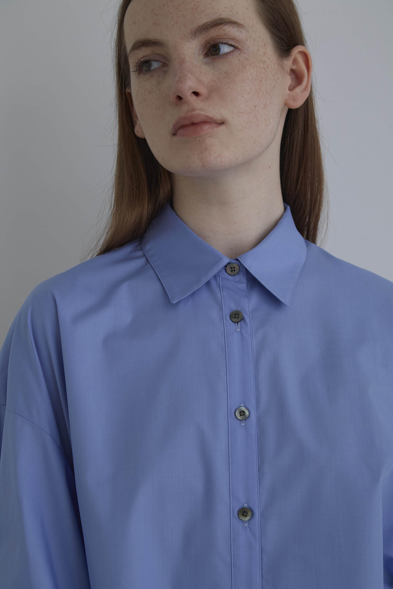 LE PHIL ルフィルバックスリットブロードシャツ