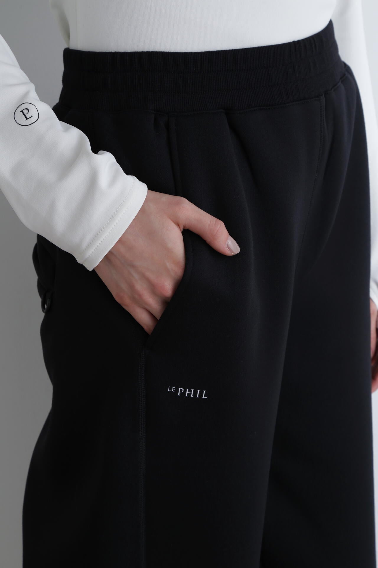 LE PHIL SPORTS》テックダンボールパンツ | LE PHIL（ル フィル