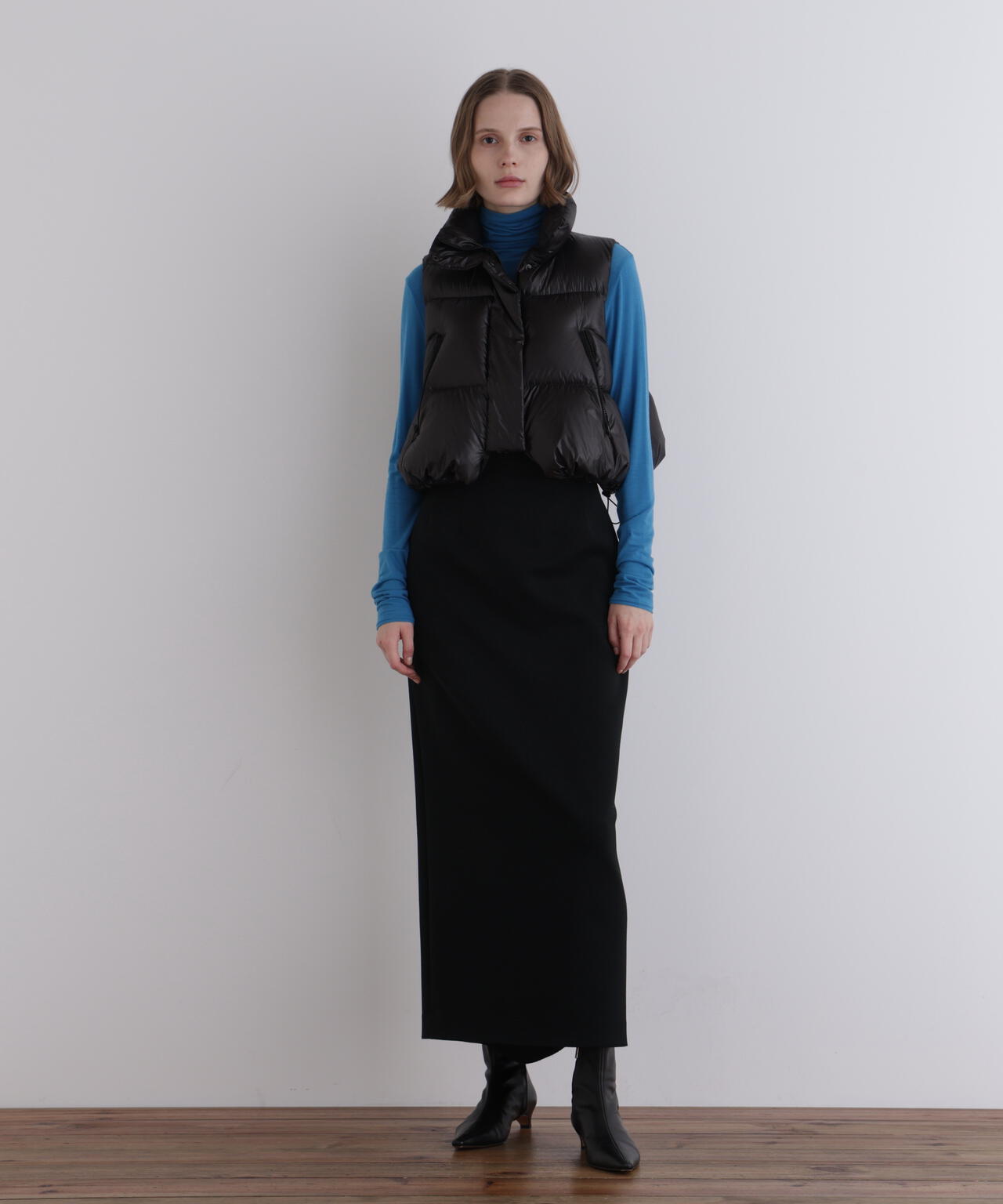 リバーシブルボリュームダウンベスト