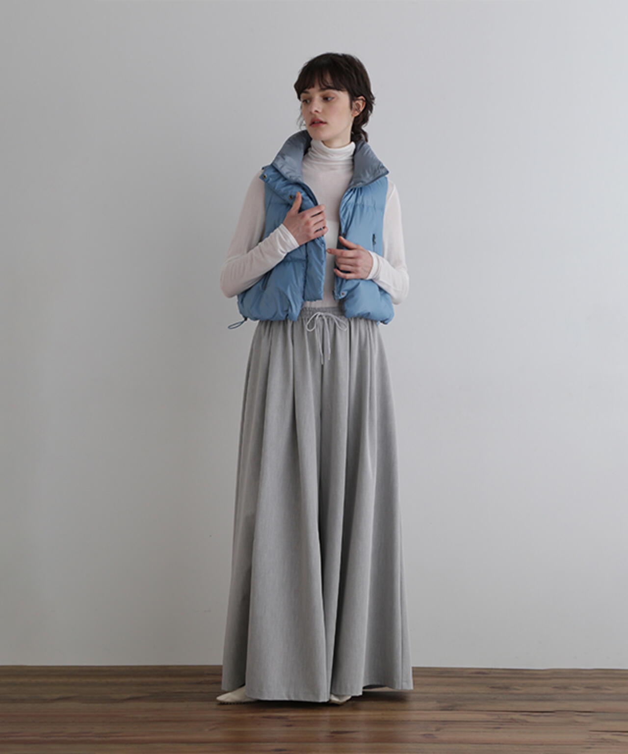 リバーシブルボリュームダウンベスト