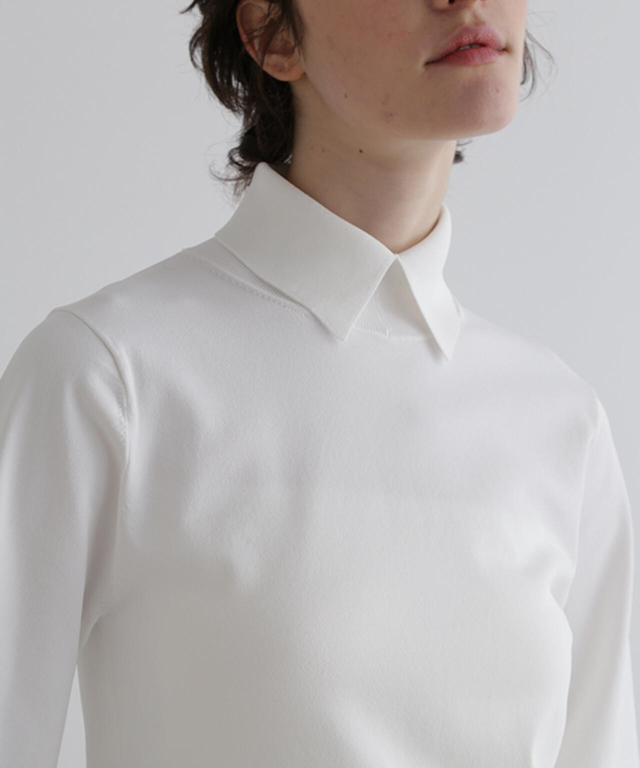 ドライタッチハイネックカラーニットトップ | LE PHIL（ル フィル