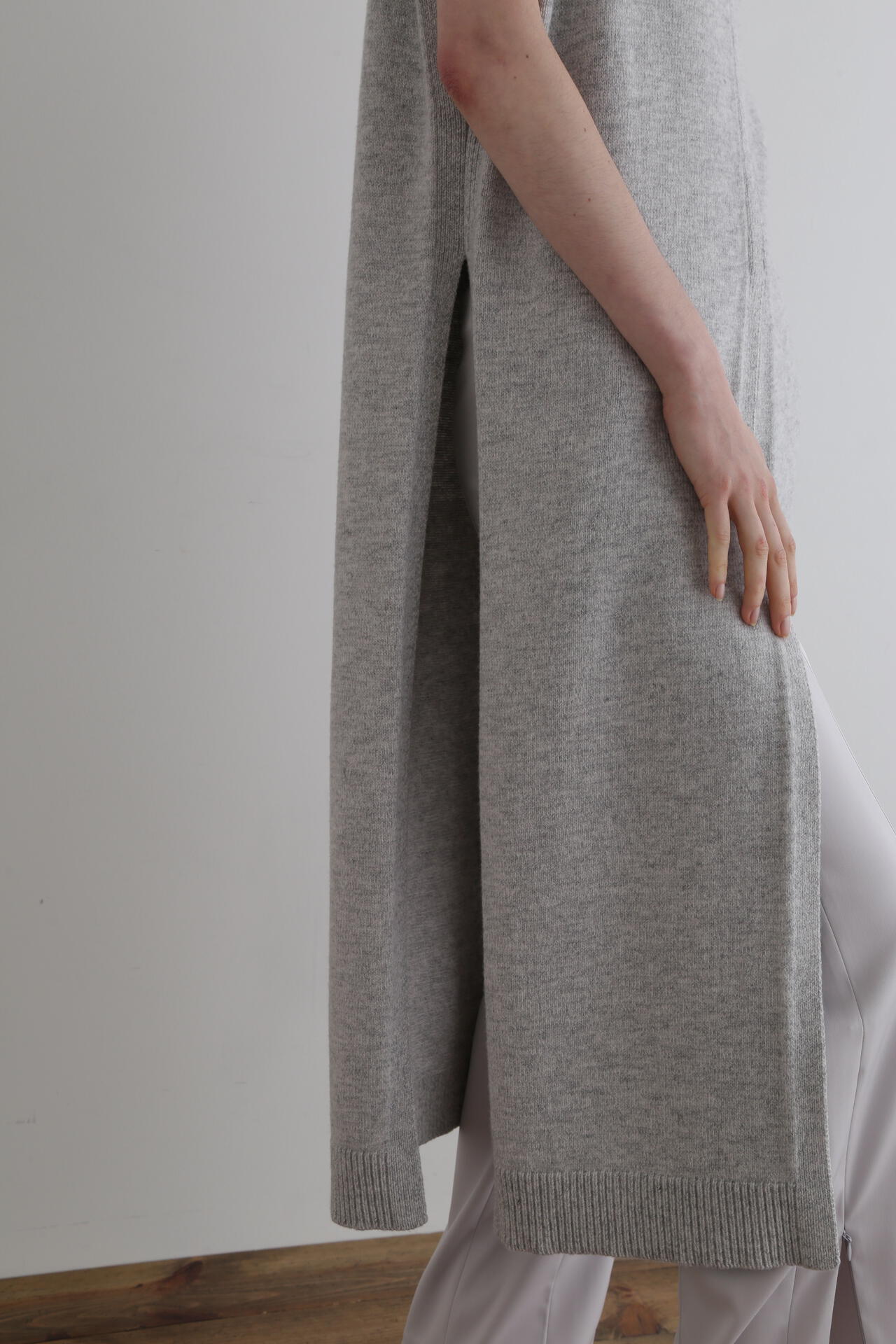 ウールミドルゲージロングジレ | LE PHIL（ル フィル） ｜【公式