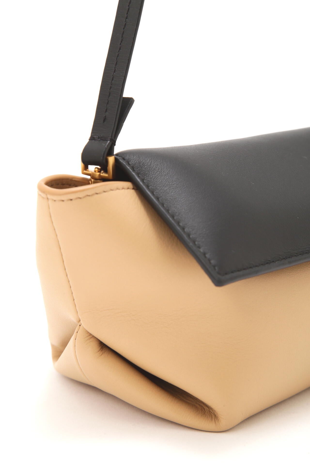 135205ee-ceca-5761-b1bf-dfbc28fe055a_Image