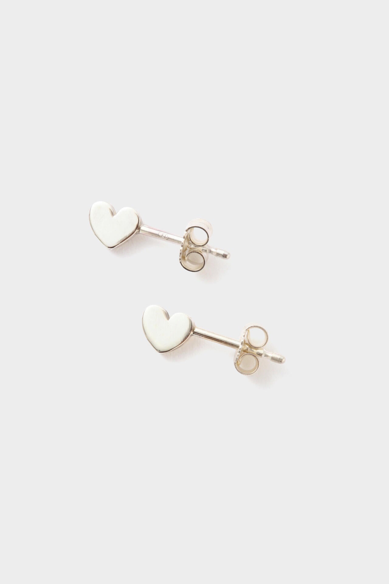 SASKIA DIEZ / サスキア ディーズ】LOVE EARSTUDS | LE PHIL（ル