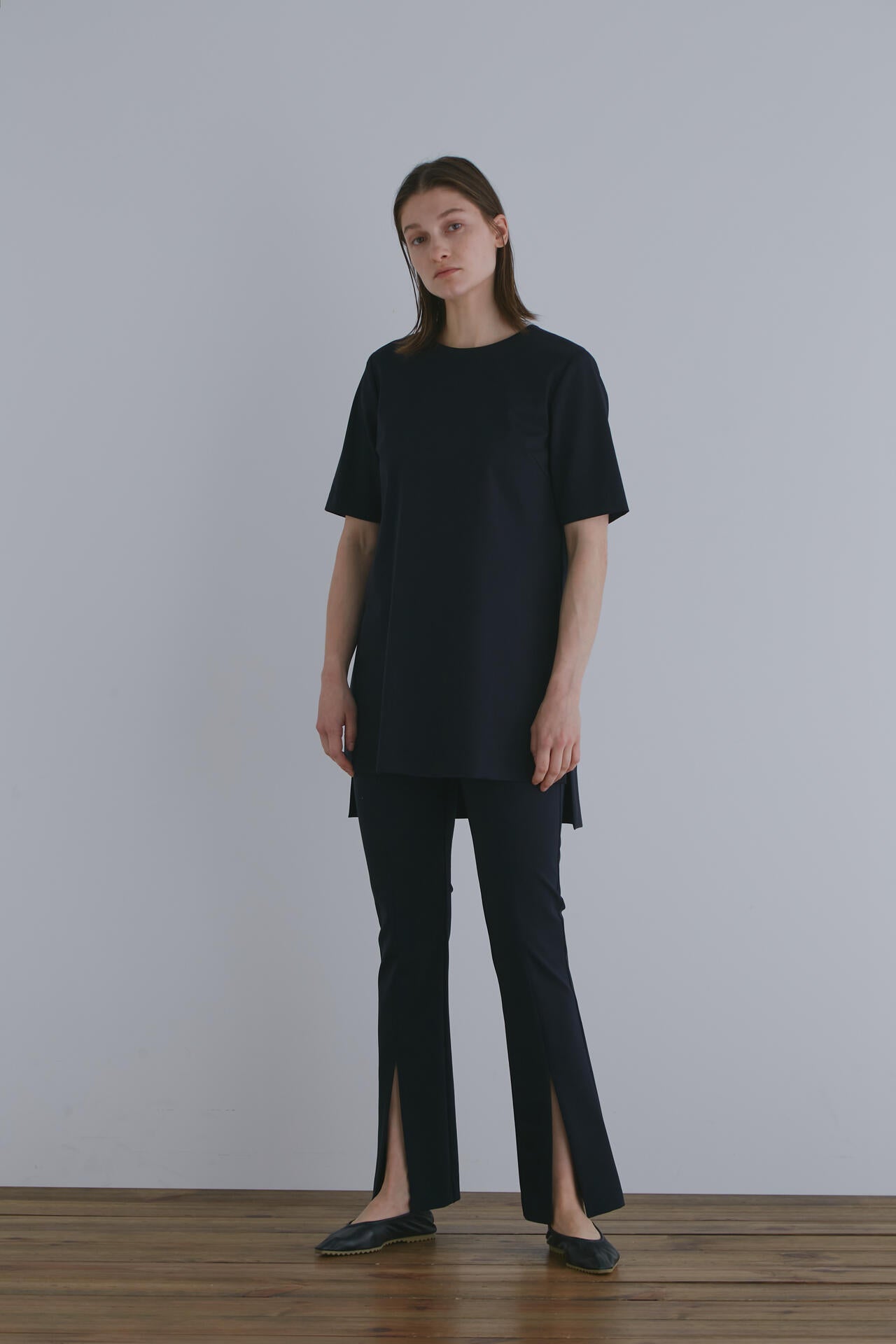 【EC限定】ハイストレッチフロントスリットパンツ（＋5cm丈）