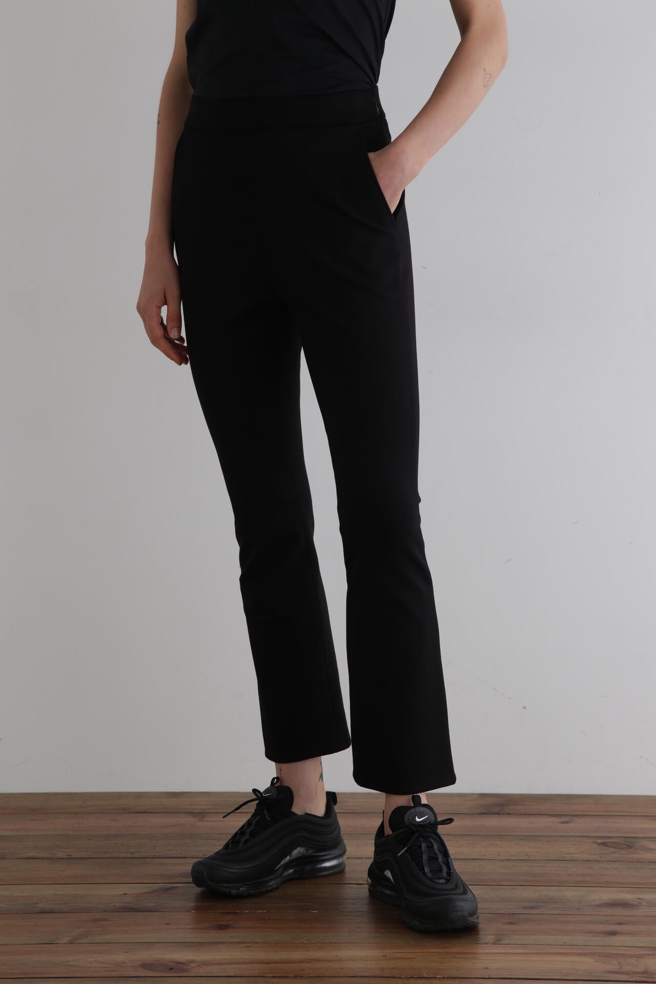 LE PHIL SPORTS》ストレッチサーモポンチパンツ | LE PHIL（ル フィル