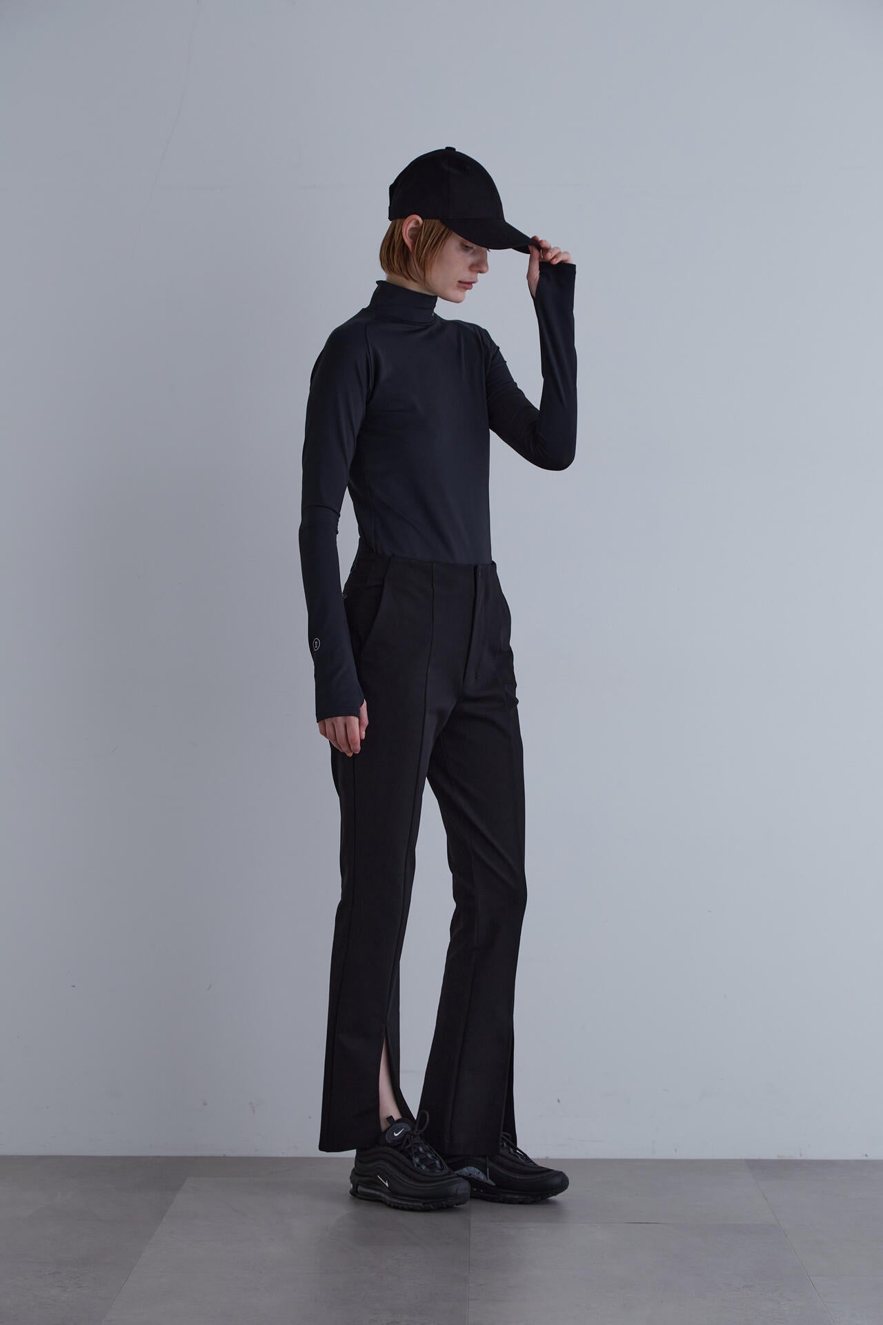 LE PHIL SPORTS》バックリブハイストレッチスリットパンツ | LE PHIL