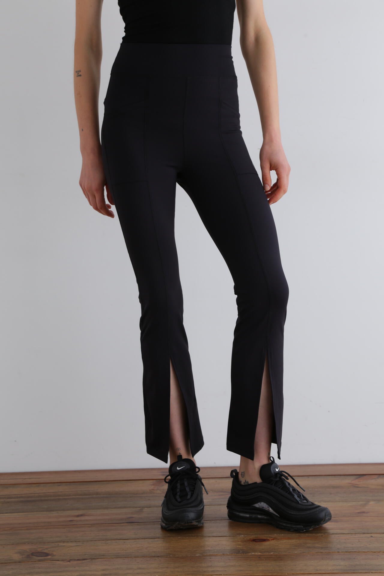 17da7256-760e-5e02-966e-be7f3eb366d5_Image