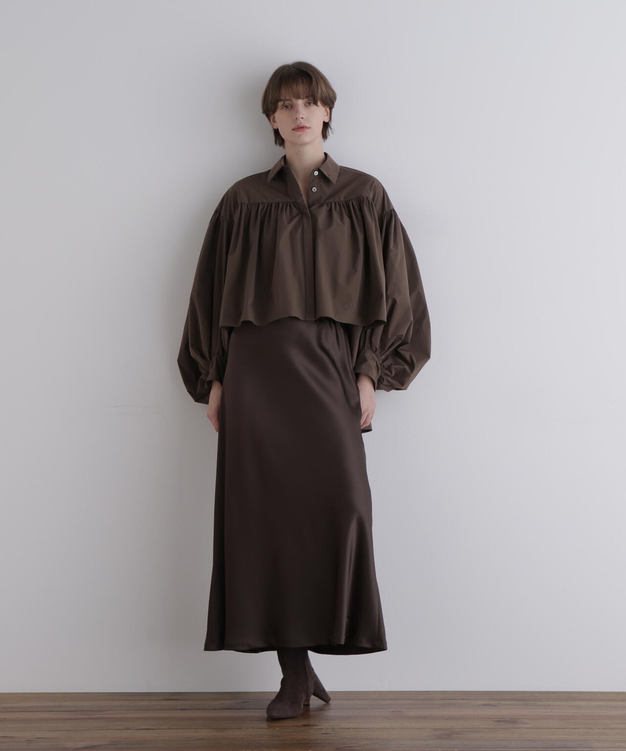 クリスピータフタギャザーブラウス | LE PHIL（ル フィル） ｜【公式