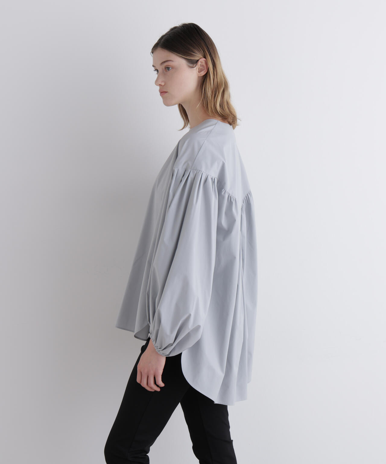 美品 ルフィル LE PHIL オーバーギャザーブラウス バンドカラー F SOLOTEXギャザーブラウス | LE PHIL（ル フィル） ｜【公式