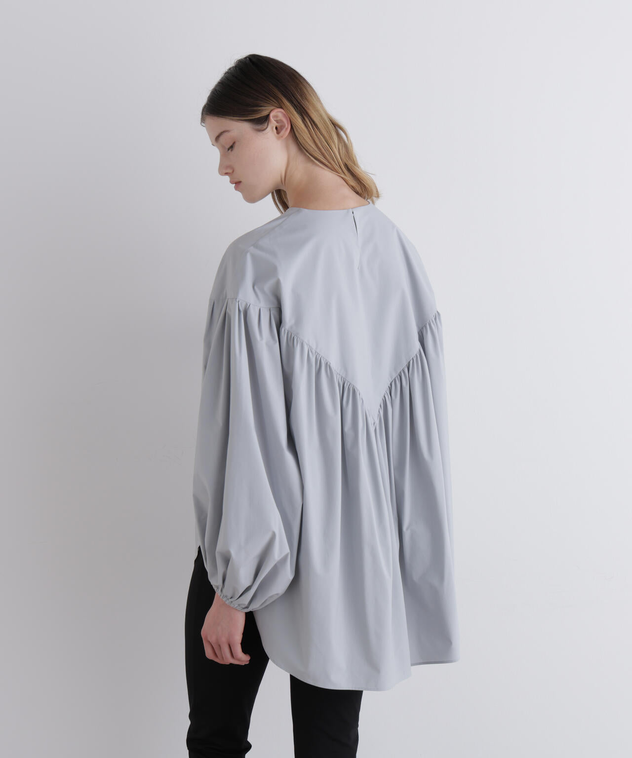 SOLOTEXギャザーブラウス