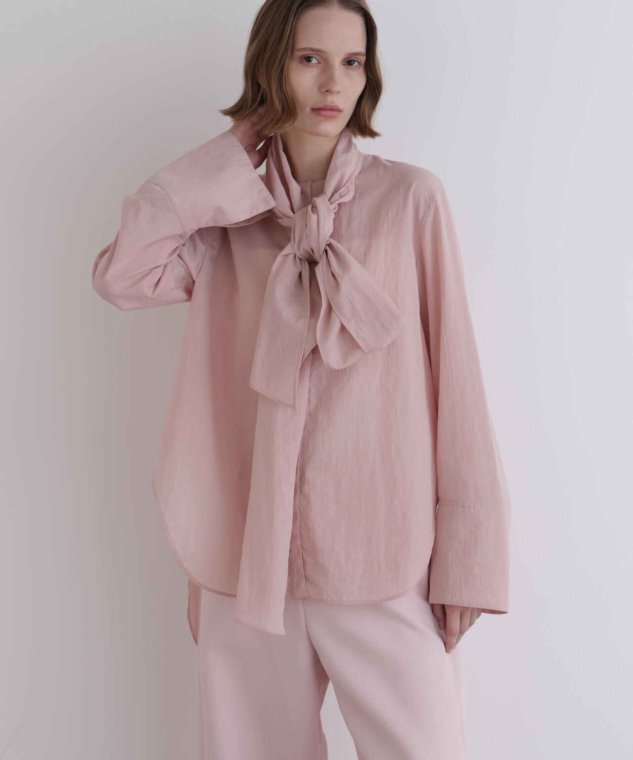 お値下げ！ルフィル le phil ブラウス写真追加 ライトナイロンボリュームスリーブブラウス（シャツ/ブラウス）｜LE