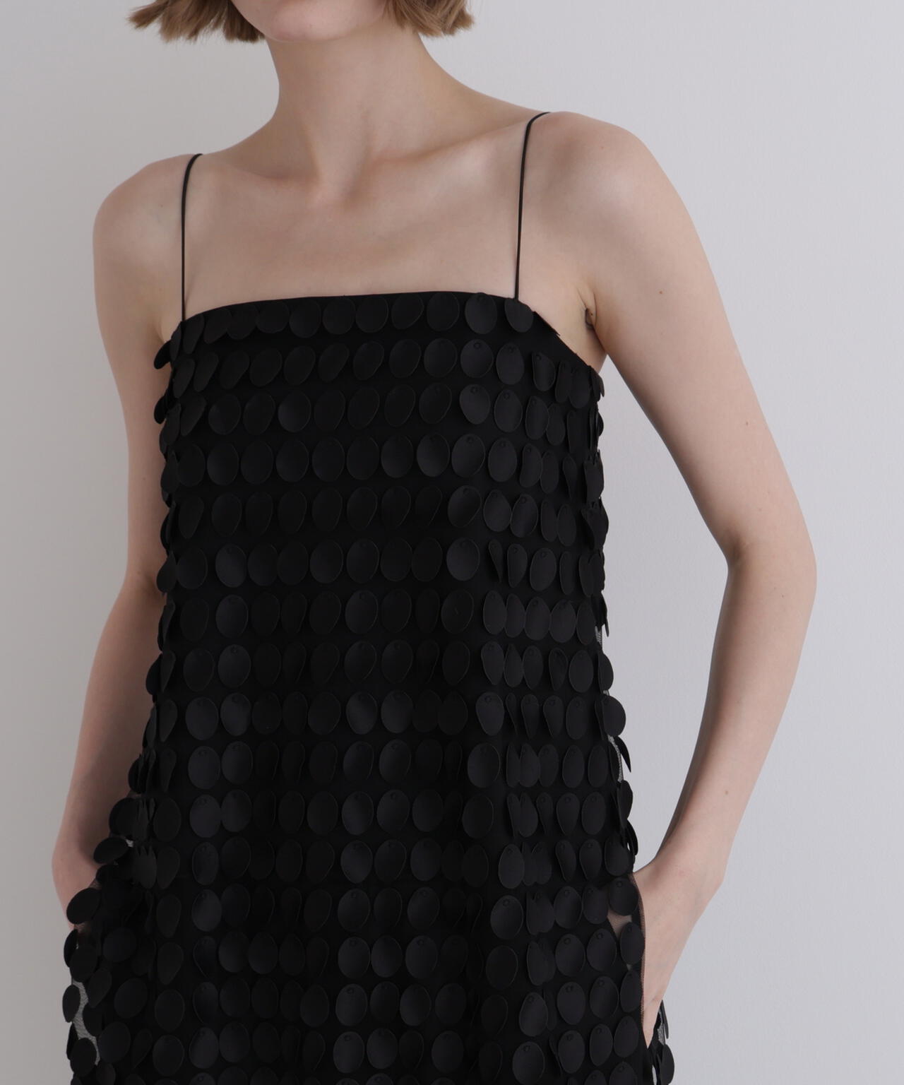 ドットエンブロイダリーレースカップインブラウス