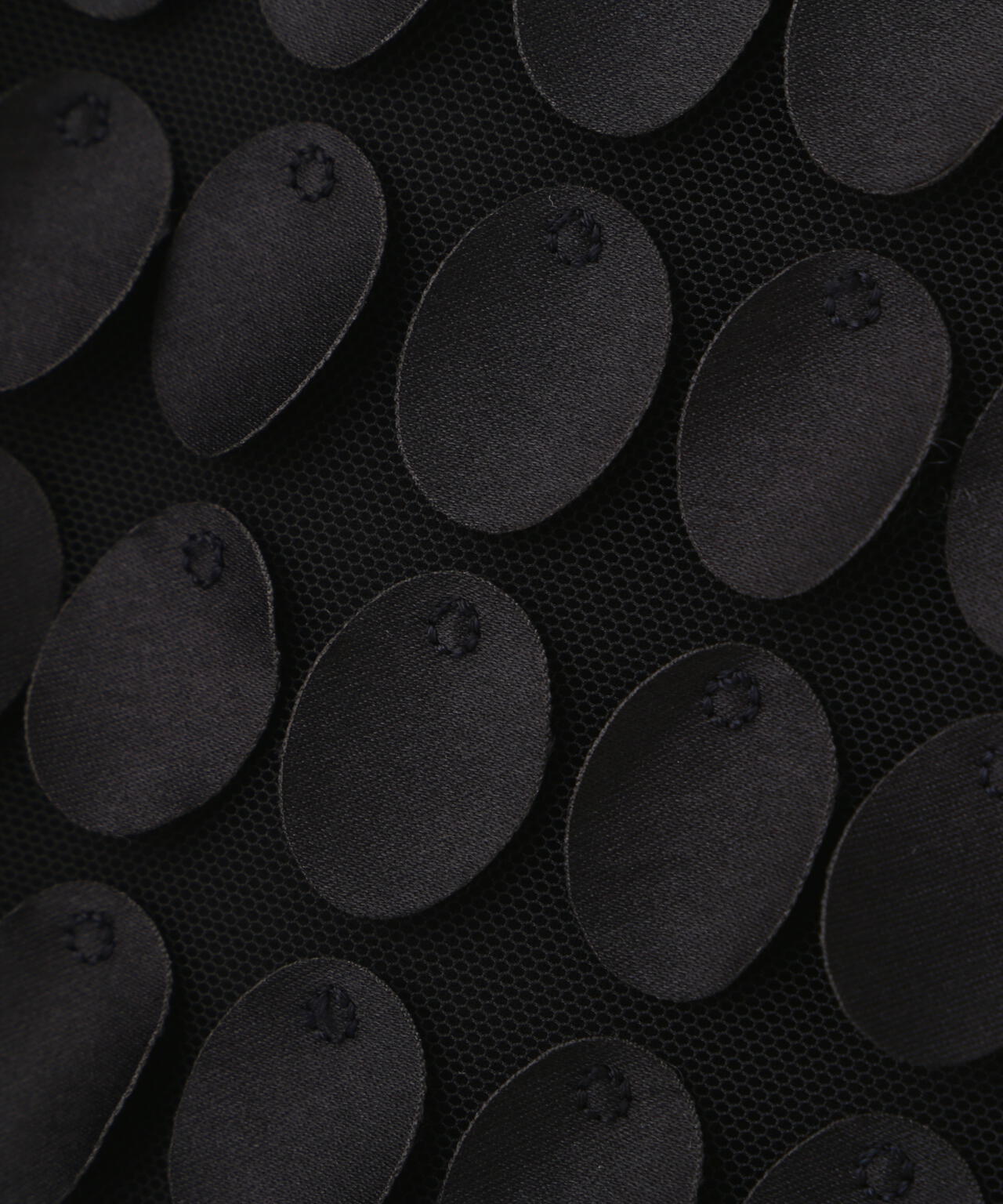 ドットエンブロイダリーレースカップインブラウス