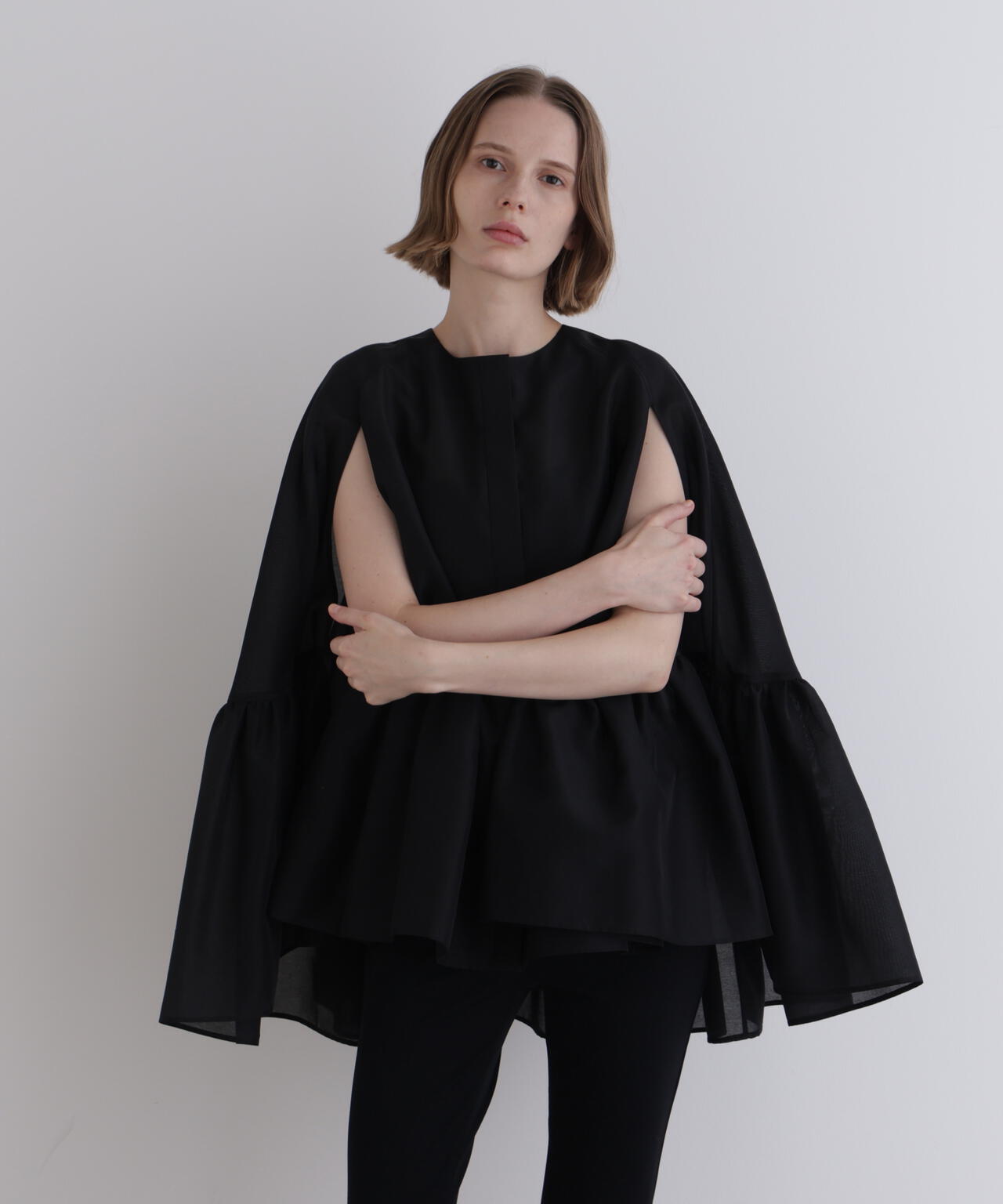 シアーオーガンジーケープブラウス