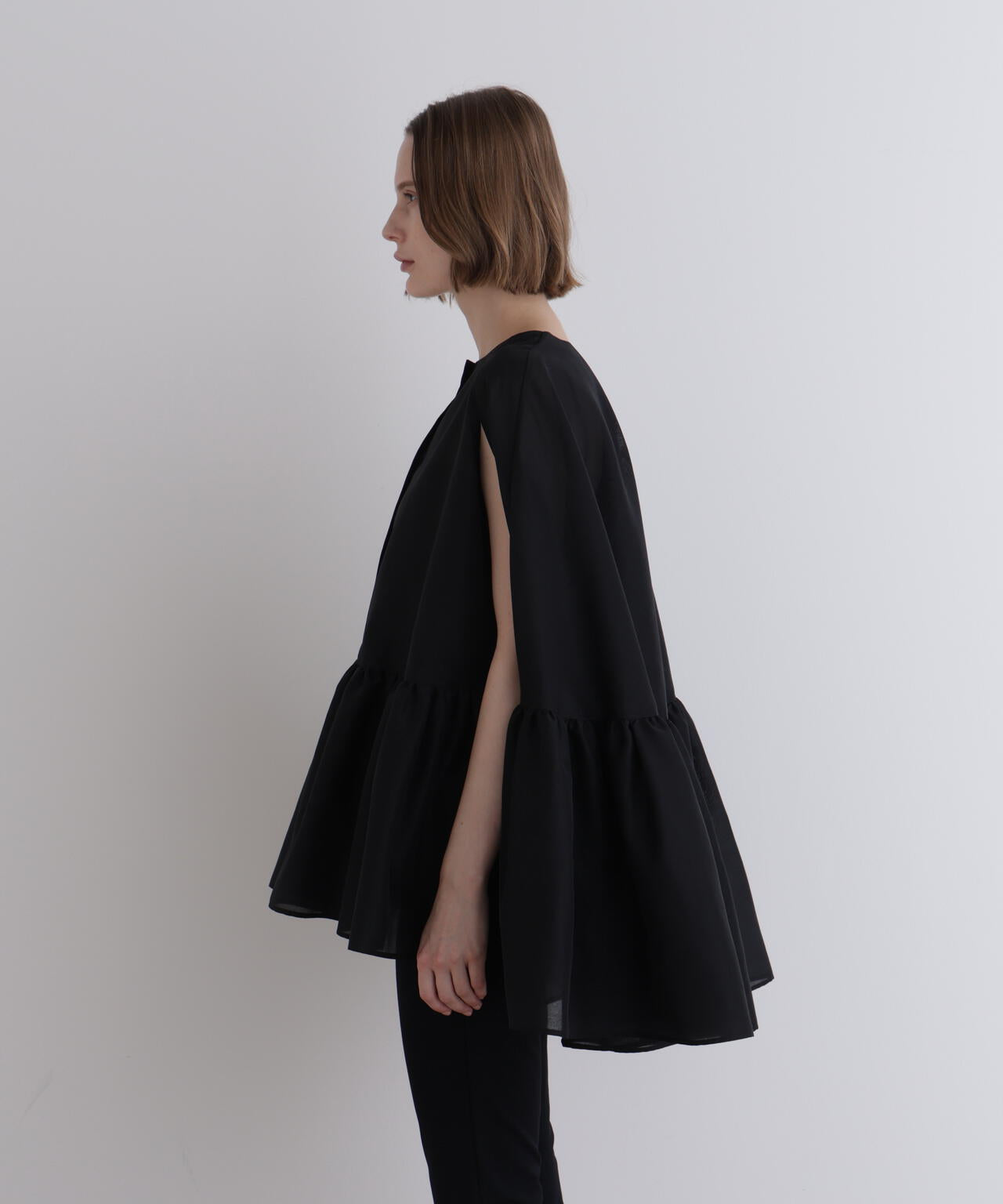 シアーオーガンジーケープブラウス