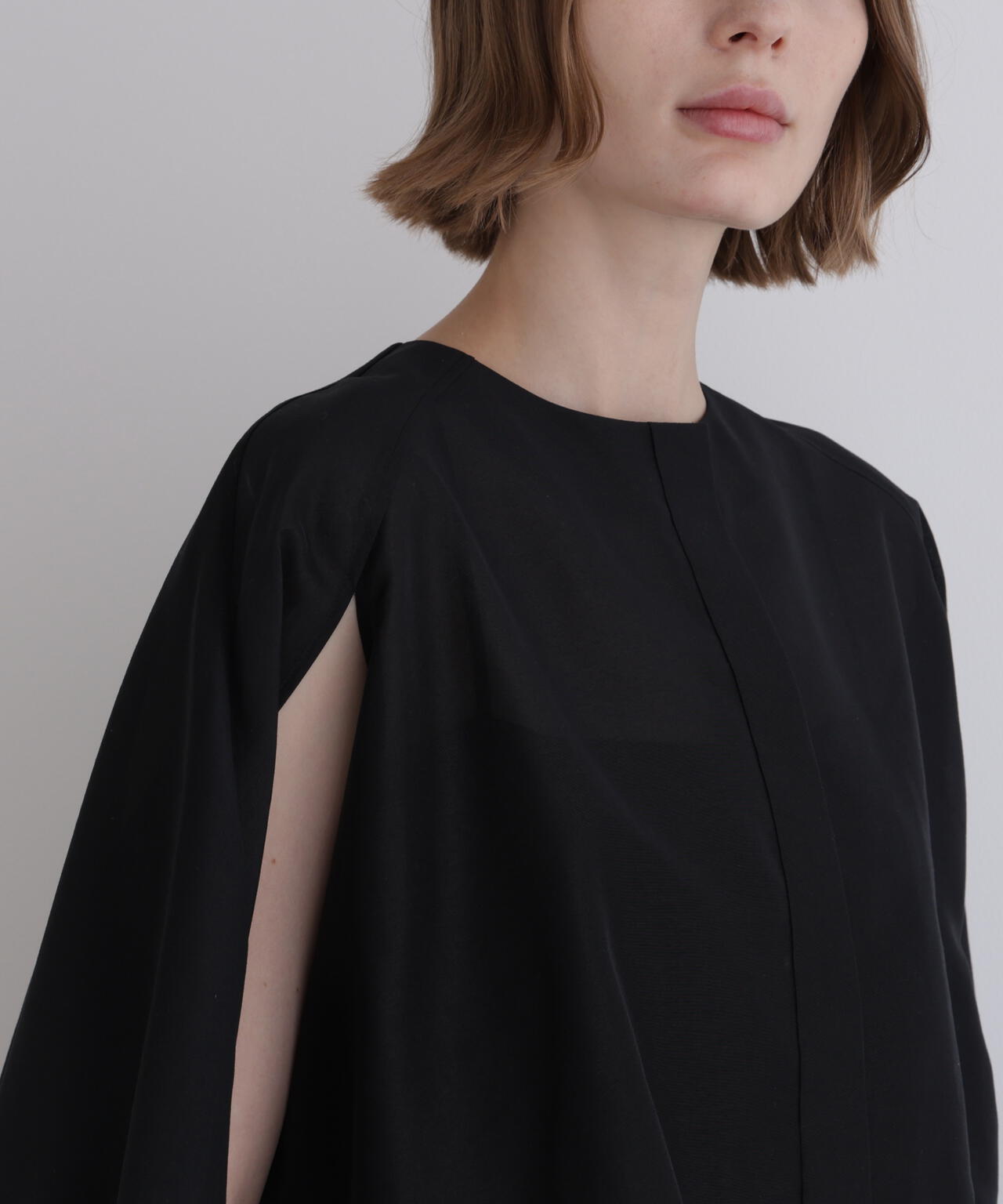 シアーオーガンジーケープブラウス