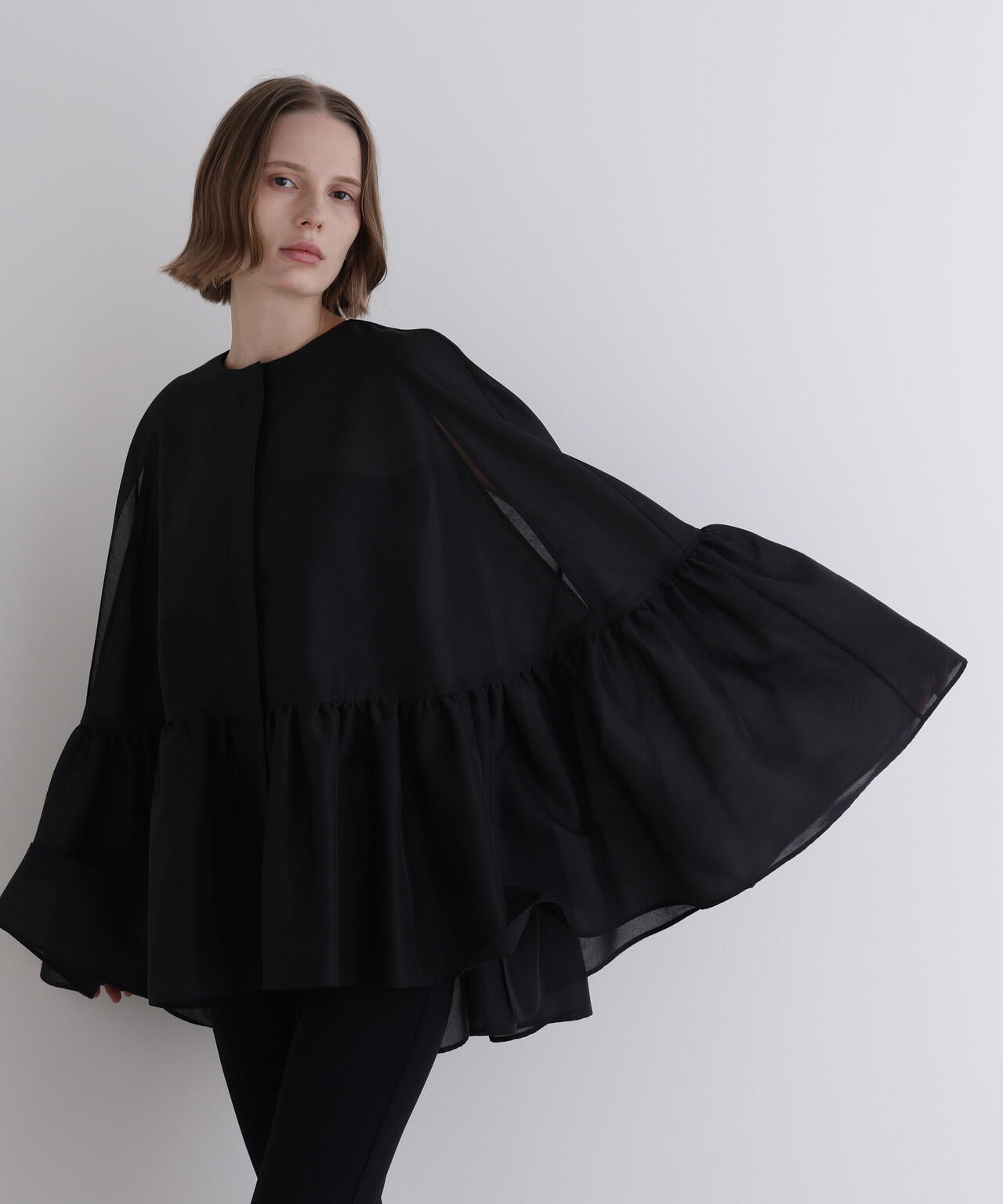 シアーオーガンジーケープブラウス