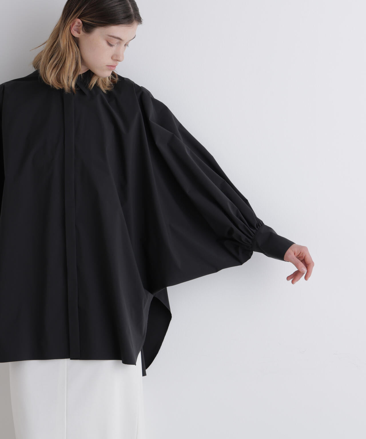 SOLOTEXブロードバックギャザーブラウス | LE PHIL（ル フィル