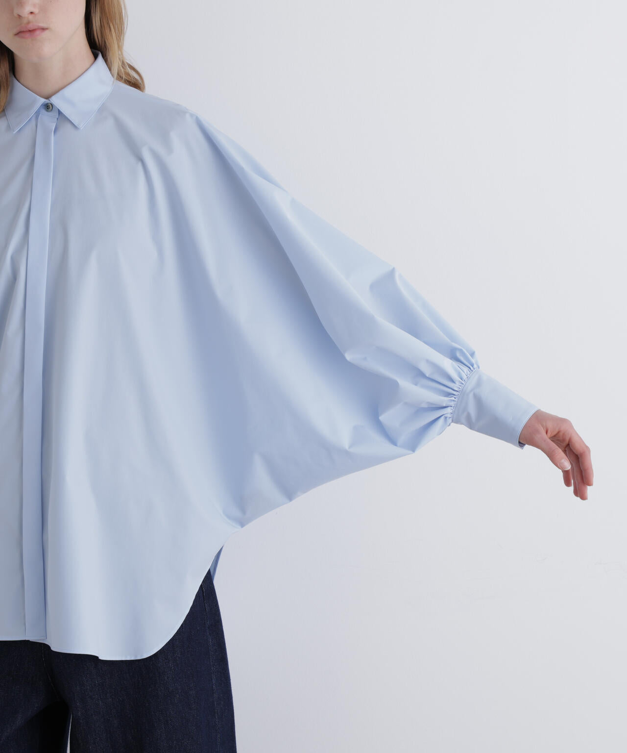 SOLOTEXブロードバックギャザーブラウス