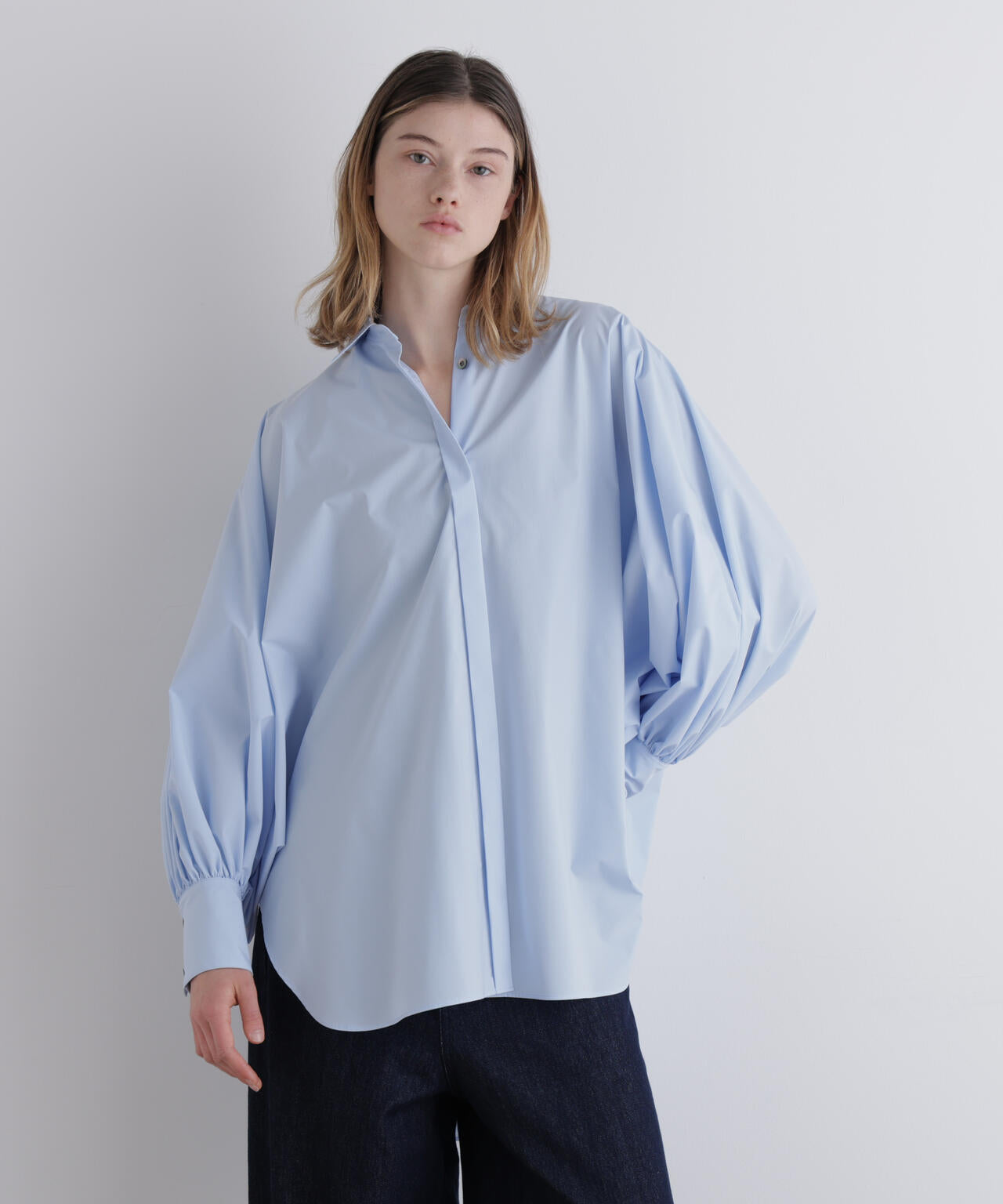 LE PHIL SOLOTEXブロードケープブラウス SOLOTEXブロードケープブラウス | LE PHIL（ル フィル） ｜【公式