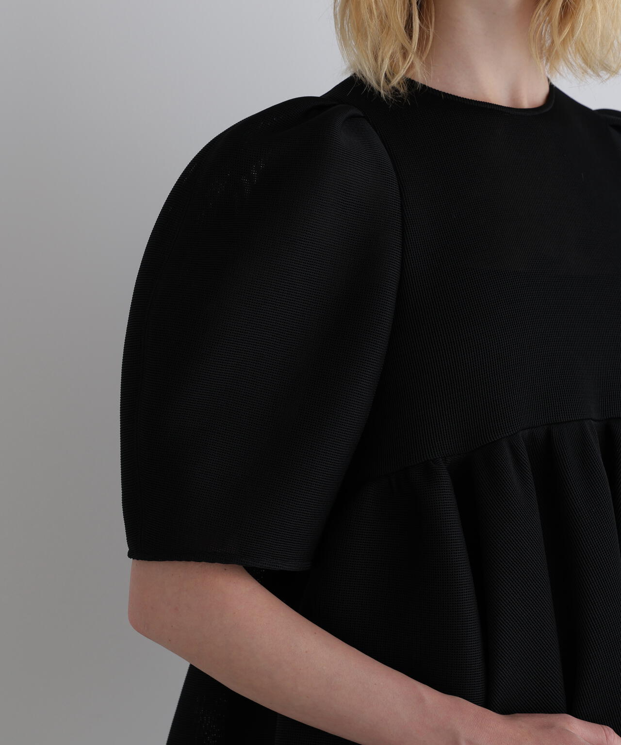 メッシュダンボールブラウス