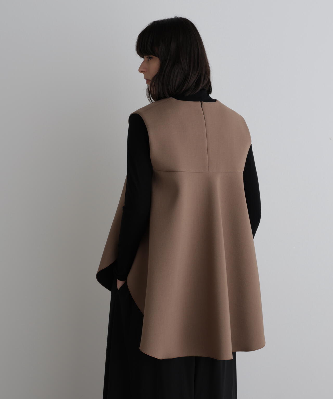 ライトボンディングノースリーブジレブラウス