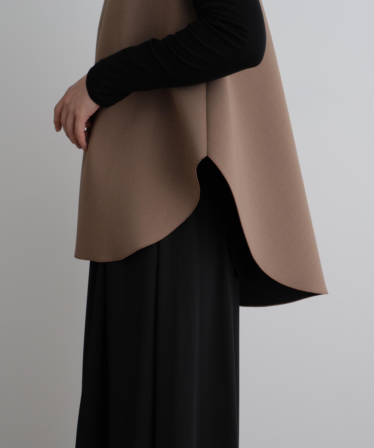 ライトボンディングノースリーブジレブラウス