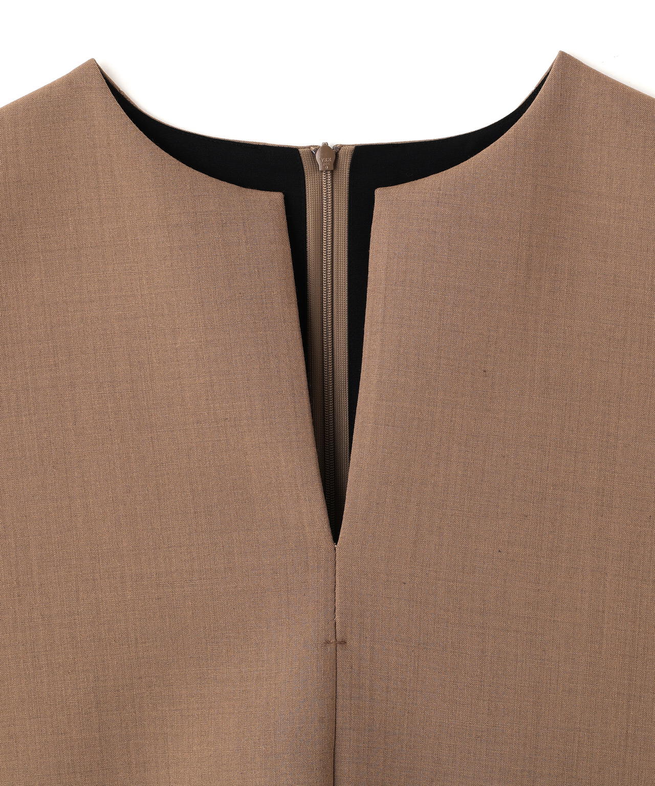 ライトボンディングノースリーブジレブラウス