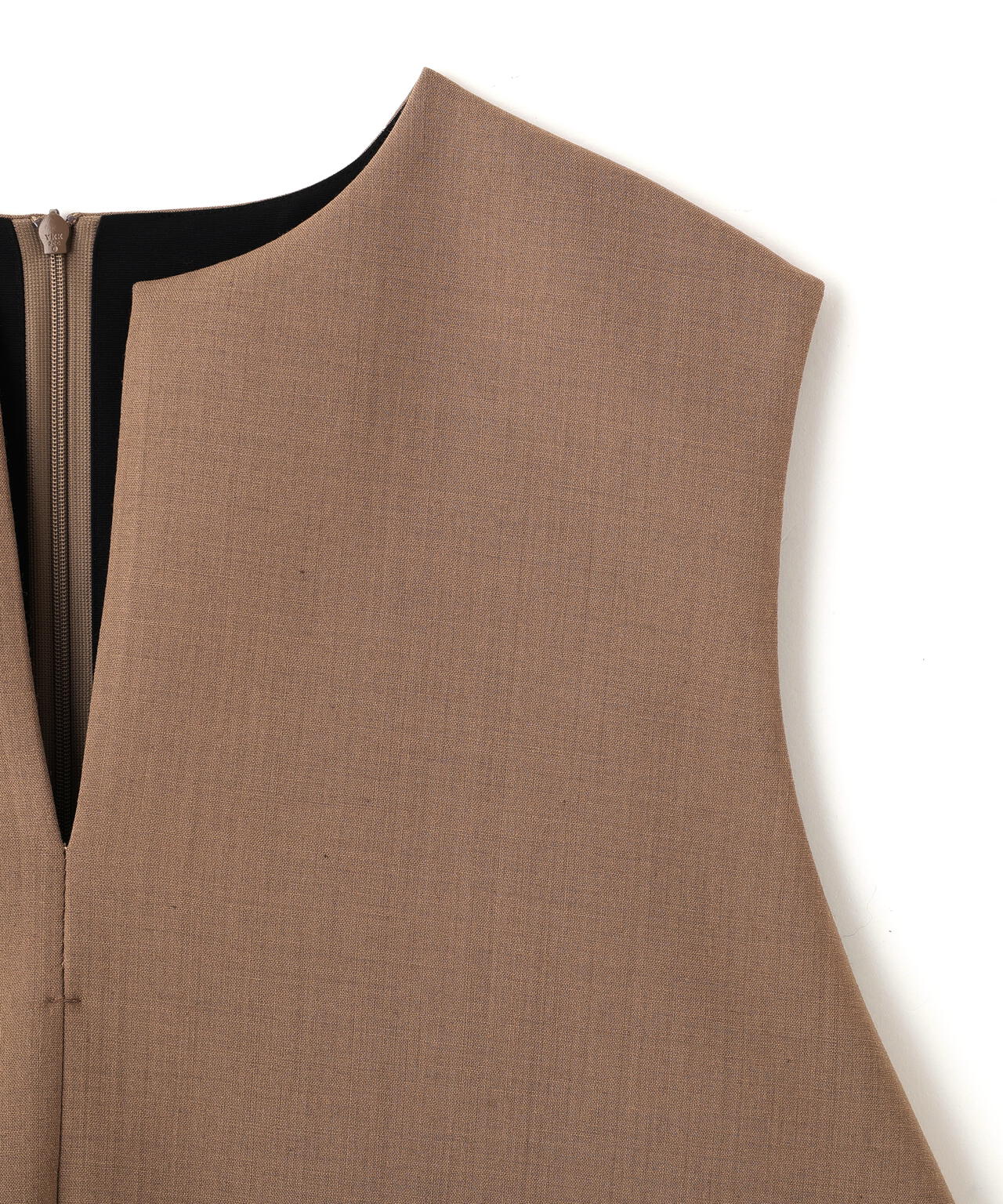 ライトボンディングノースリーブジレブラウス