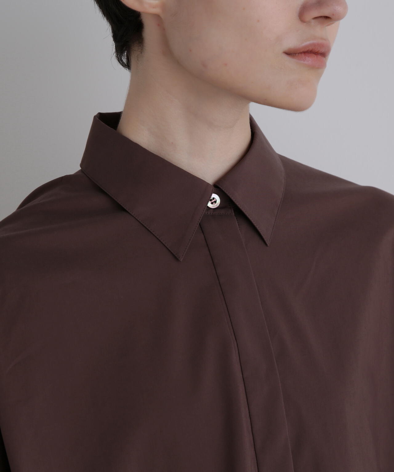 オーバーサイズロングカフスシャツ