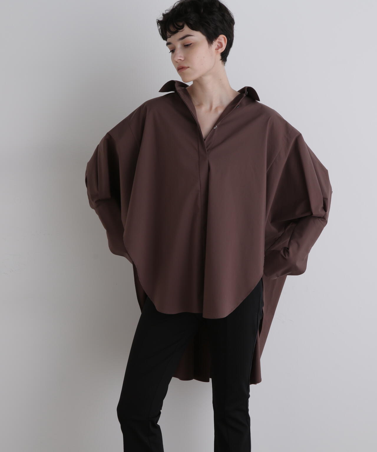 オーバーサイズロングカフスシャツ