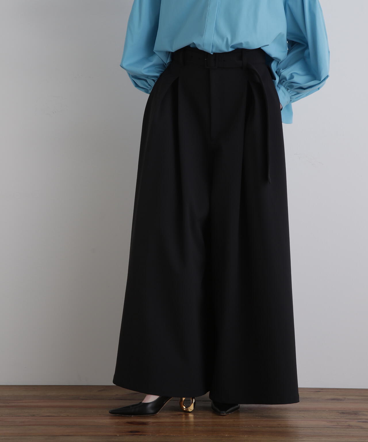 ハイウエストワイドパンツ