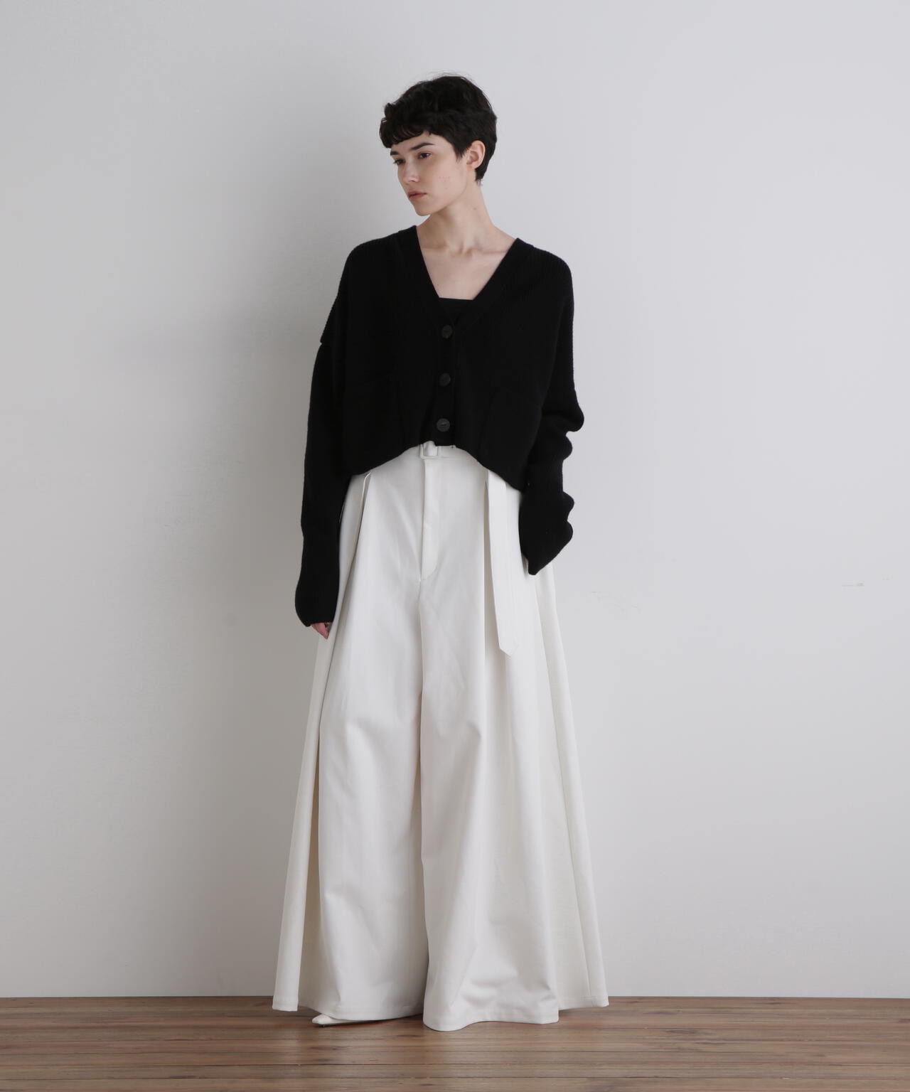 ハイウエストワイドパンツ