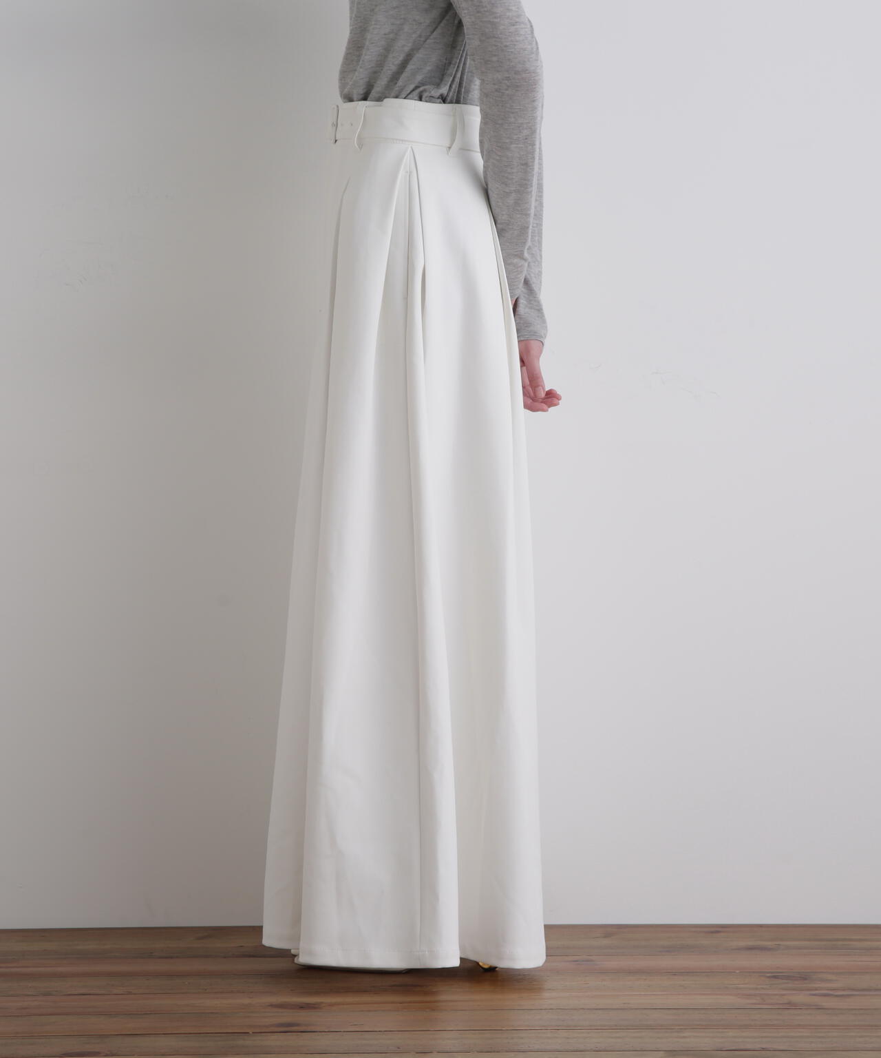 ハイウエストワイドパンツ