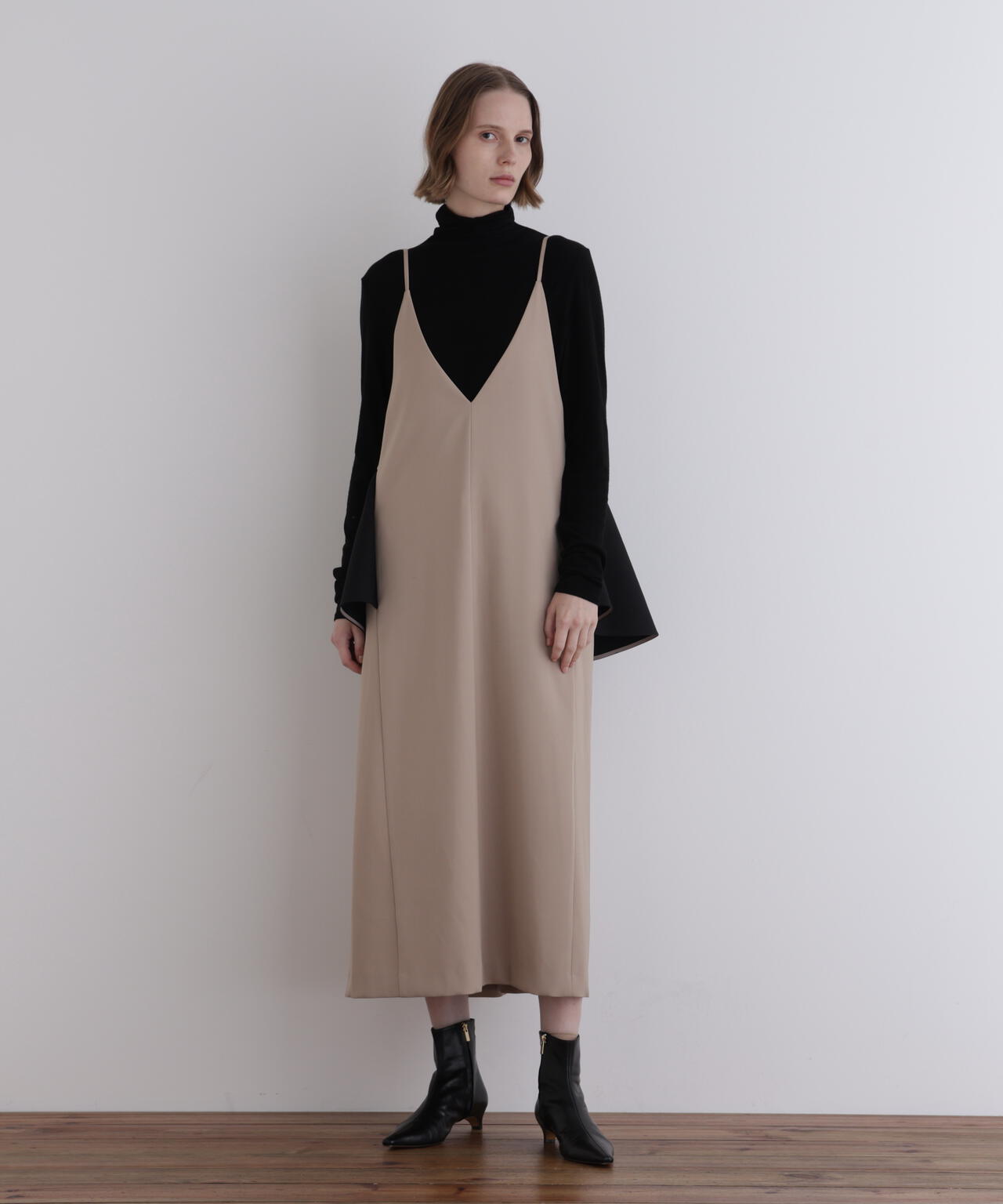 ライトダブルクロスペプラムキャミワンピース | LE PHIL（ル フィル