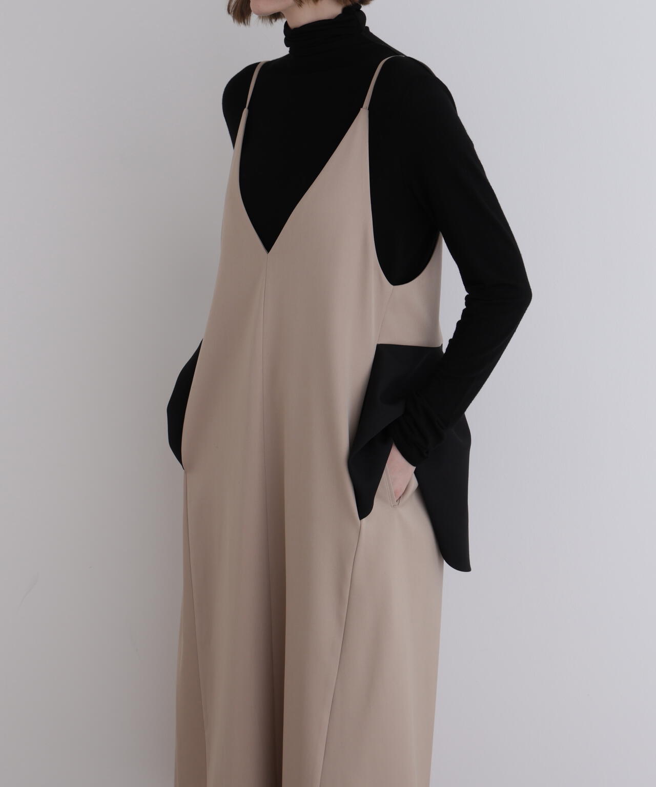 ライトダブルクロスペプラムキャミワンピース