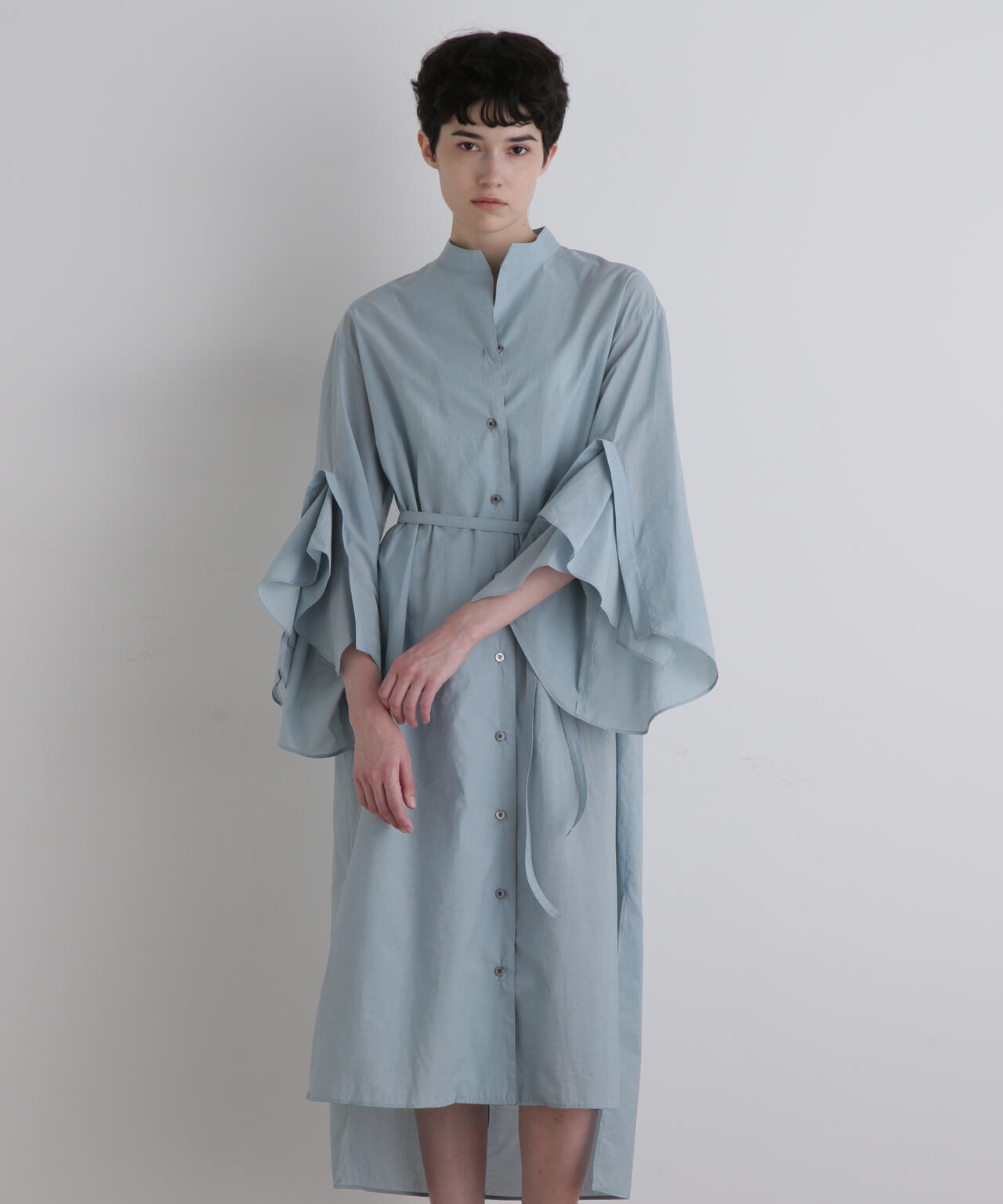 ラッフルスリーブワンピース