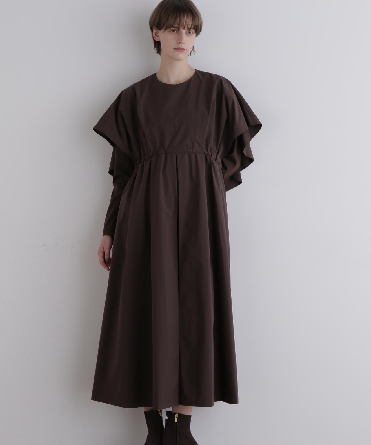 SOLOTEXブロードケープワンピース