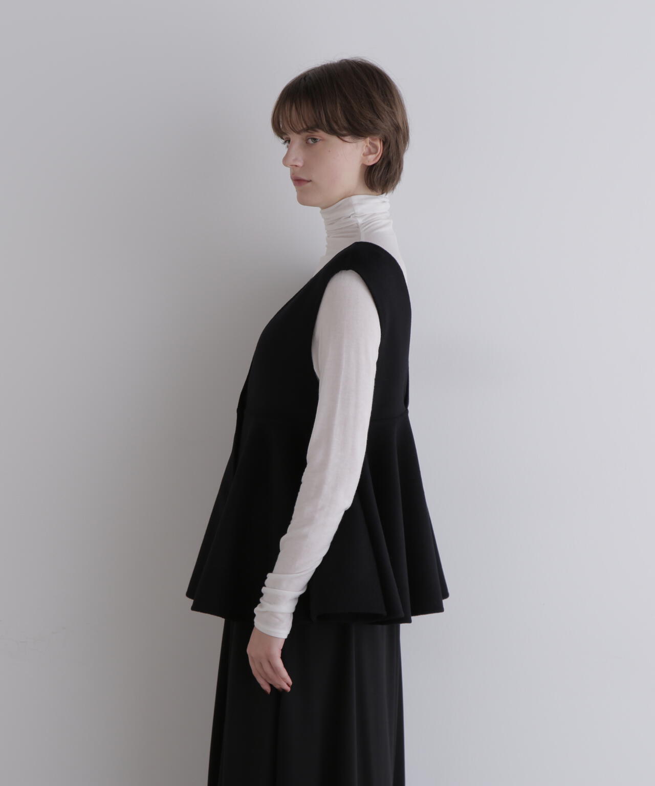 ピュアカシミアショートペプラムジレ | LE PHIL（ル フィル） ｜【公式