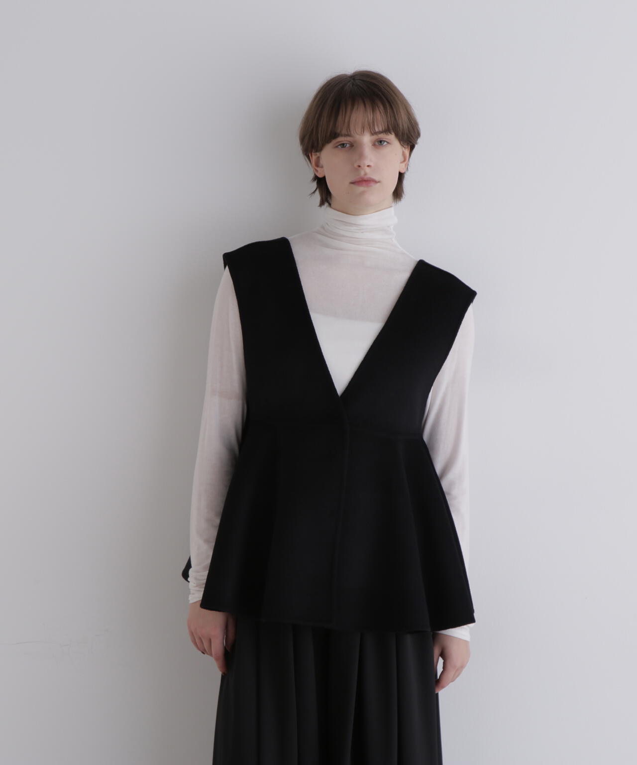 ピュアカシミアショートペプラムジレ | LE PHIL（ル フィル） ｜【公式