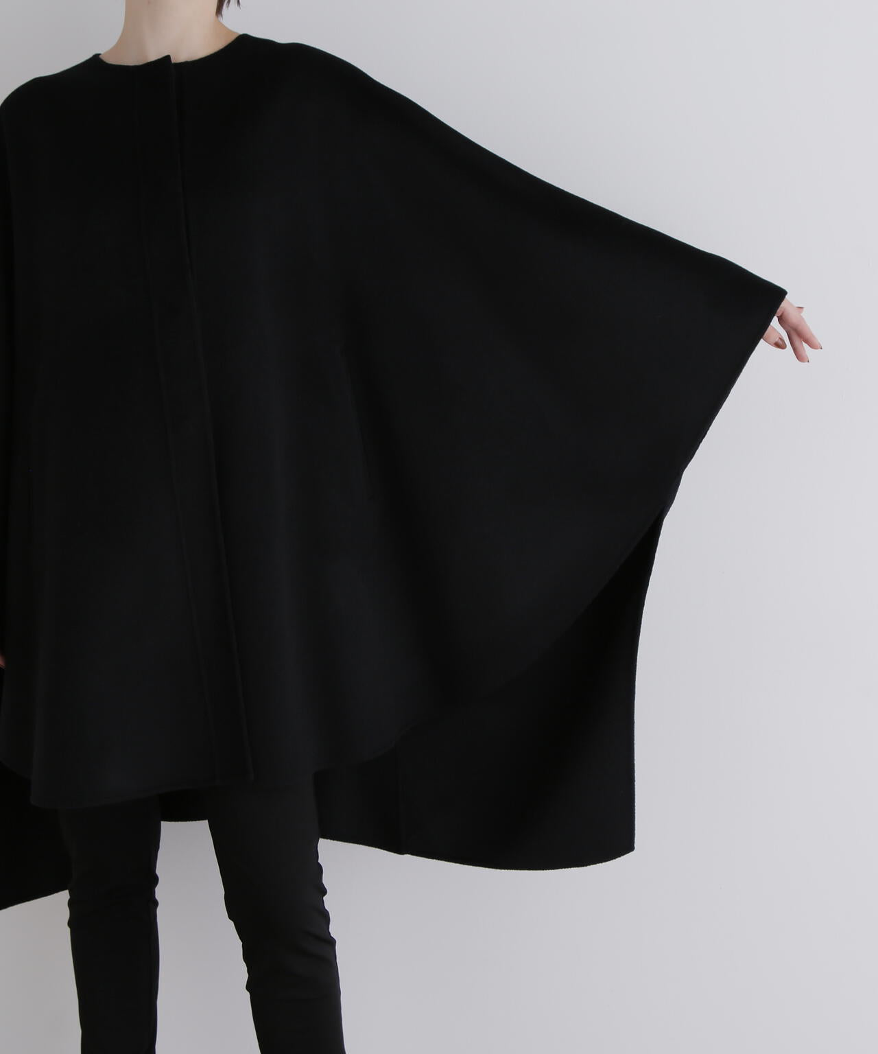 ルフィル　ピュアカシミア　ポンチョ　ブラック　サイズ1 ルフィル ピュアカシミア ポンチョ ブラック サイズ1 ソフト