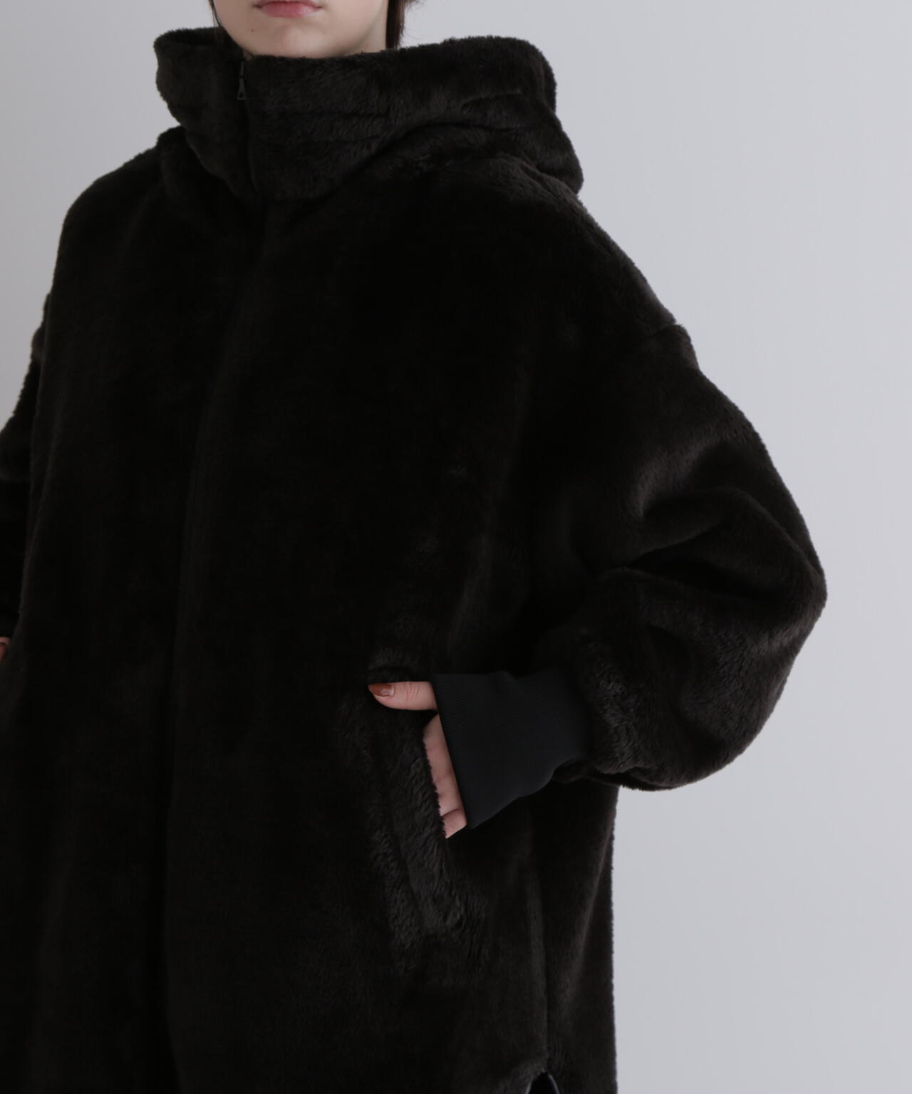 ファーフードジャケット LE PHIL SPORTS》フェイクファーフードジャケット | LE PHIL（ル